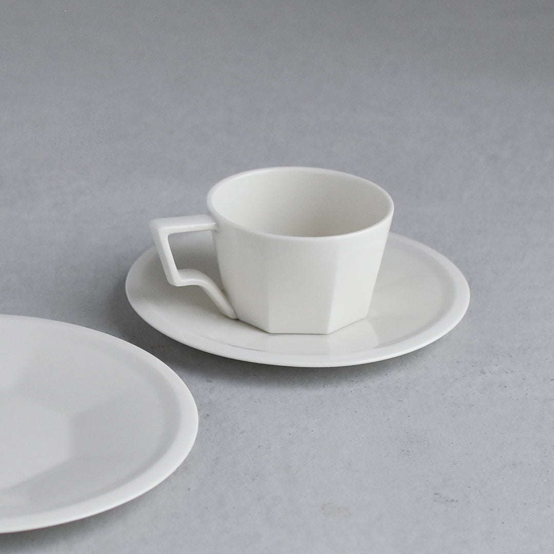 Tasse et soucoupe à espresso en porcelaine 80 ml