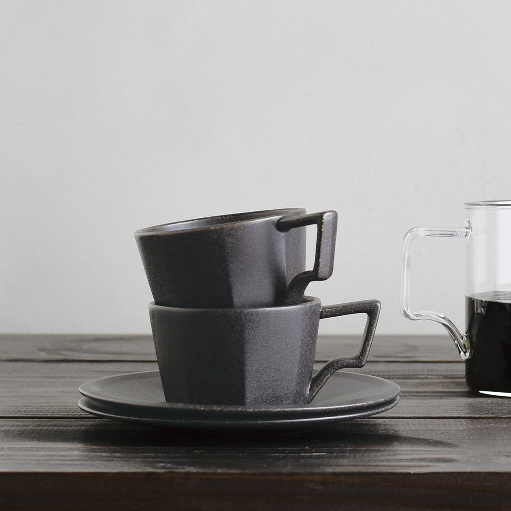 Tasse à café et soucoupe en porcelaine 220 ml